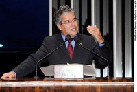 Jorge Viana lembra que 800 milhões de pessoas não têm acesso a água potável no mundo