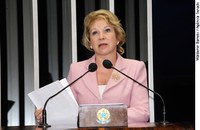 Marta Suplicy comemora prisão de envolvidos em site que incitava ódio racial e homofobia