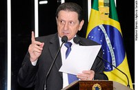 Mozarildo defende valorização de servidores que trabalham nas fronteiras