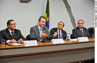 Porte de arma para agentes públicos não é consenso, mostra debate na CDH