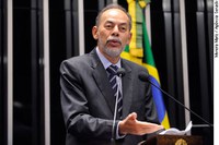 Inácio Arruda agradece por homenagens ao PCdoB