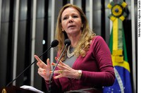Vanessa Grazziotin critica incentivos fiscais a importados