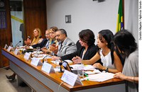 Entidades querem política externa mais engajada e transparente para direitos humanos