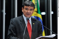 Wellington Dias defende incentivos à aviação regional