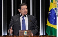 Mozarildo manifesta preocupação com eleições municipais e propõe mudanças no processo eleitoral