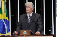 Roberto Requião questiona projeto de privatização de presídios