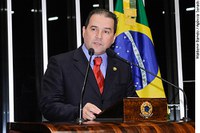 Eduardo Lopes comemora redução do custo da energia elétrica anunciada pela presidente Dilma