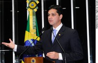 Ricardo Ferraço pede prioridade para debate sobre FPE