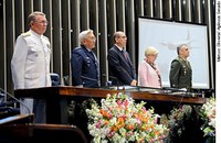 Senadores homenageiam Dia do Aviador em sessão especial 