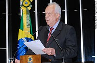 Jarbas Vasconcelos reverencia memória de Ulysses Guimarães