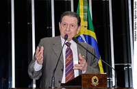 Mozarildo parabeniza servidores públicos brasileiros
