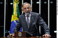 Capiberibe elogia decisão do TJ-AP contra acusados de corrupção