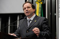 João Costa defende valorização do Legislativo e critica STF