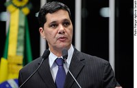 Ricardo Ferraço pede manutenção de contratos já firmados de exploração de petróleo
