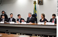 Código deve estender princípios gerais de proteção do consumidor ao comércio eletrônico, dizem debatedores