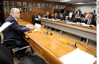 Inclusão de novos profissionais no Simples tem aprovação da CE