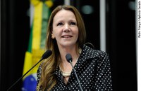 Vanessa Grazziotin comemora decisão de ministro do STF favorável ao Amazonas