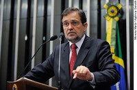 Walter Pinheiro defende medidas urgentes para atender estados e municípios