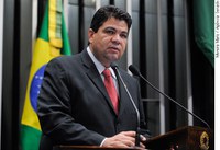 Cidinho Santos defende emendas a MP para aumentar repasses a estados e municípios