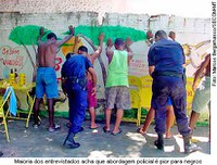 DataSenado: brasileiros minimizam fator racial ao avaliar mortes de jovens