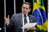 Mozarildo pede prioridade ao projeto que institui política permanente para faixa de fronteira