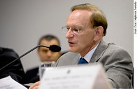 Agressões entre pais estimulam mais a violência infantil que maus tratos