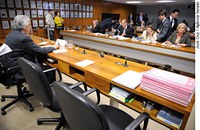 Doações de pessoas físicas à educação poderão ser deduzidas do IR