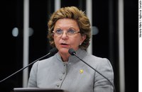Para socorrer municípios, Lúcia Vânia cobra revisão de distribuição de recursos