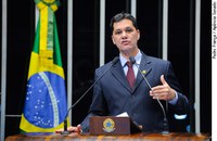 Ricardo Ferraço pede votação de projeto que disciplina mediação de conflitos 