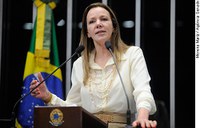 Vanessa Grazziotin pede a Dilma que não vete projeto dos 'royalties'