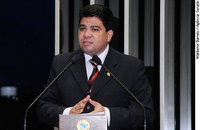 Cidinho reclama da retirada de trabalhadores no Araguaia