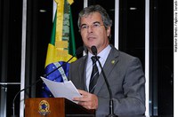 Jorge Viana reivindica mais políticas públicas para idosos