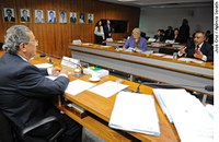 Senadores da CAS criticam MPs que têm objetivos iguais aos de projetos de parlamentares