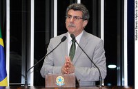 Romero Jucá destaca ampliação do Programa Brasil Carinhoso
