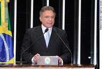 Alvaro Dias: Dilma Rousseff não exerce liderança que lhe cabe como presidente