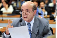 Acordo para troca de informações fiscais com EUA tem voto contrário do relator