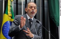 Inácio Arruda critica aumento da taxa de juros para conter inflação