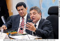 Ampliação do acesso à internet de banda larga será prioridade da CCT, anuncia Perrella