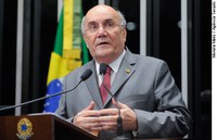 Flexa Ribeiro saúda escolha de novo Papa