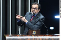 Walter Pinheiro diz esperar 'fumaça branca' para o FPE