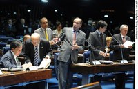 Aprovada urgência para novos critérios do FPE, mas votação é adiada