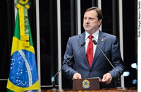 Acir Gurgacz registra adesão de Porto Velho a programa de combate às drogas