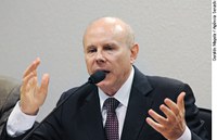 Mantega: programa do governo atrairá R$ 470 bilhões para infraestrutura
