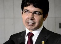 Vídeo | Randolfe acredita que condenação do Ecad pode agilizar votação do projeto que resultou de CPI 