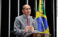 Anibal Diniz pede ao governo que compense os estados pelas perdas no FPE 