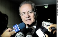 Renan Calheiros garante celeridade para regulamentação da Emenda sobre direitos das domésticas