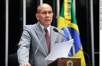 Anibal Diniz critica prisões em operação da Polícia Federal no Acre