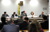 Debatedores afirmam que reduzir maioridade penal não diminuirá criminalidade