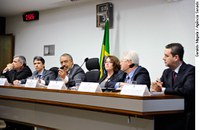 Paim quer colocar em votação projeto que obriga impressão de comprovantes em braile