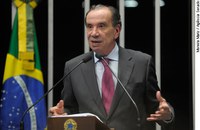 Aloysio Nunes questiona credibilidade do governo para propor pactos
